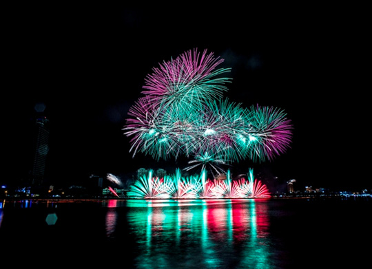 Lễ hội pháo hoa Đà Nẵng 2017 kéo dài gần 2 tháng 1